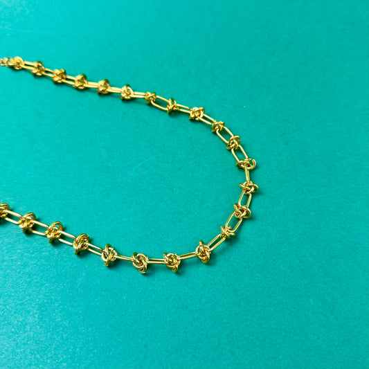 Knot Necklace