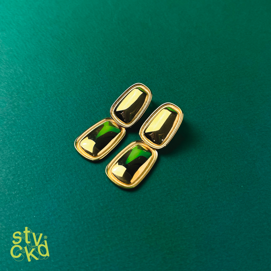 Square Eardrops - Gold